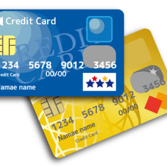 まずは、カード会社に連絡して、引き落としされている取引情報の詳細を問い合わせることができます。カード会社は、盗難に備えて保険会社と提携してクレジットカードを発行しているため、ご利用のクレジットカード番号と利用明細の月日、引き落とし金額を伝えれば、補償の対象となります。(※カード会社によって対応が異なる)
